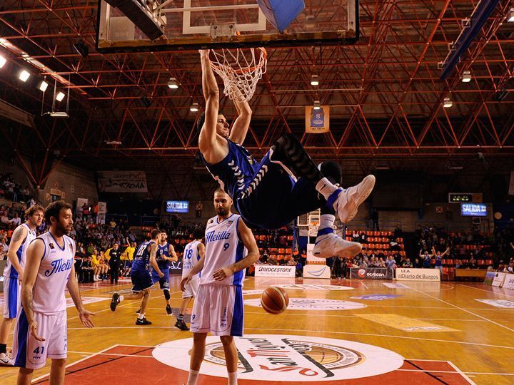 79-78. El San Pablo golpea primero