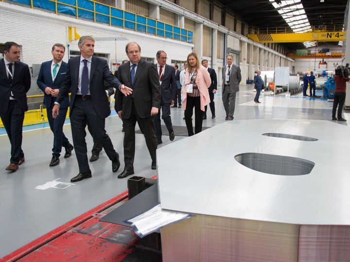 Herrera anuncia una línea de ayudas de 80 M€ para apoyar el crecimiento empresarial