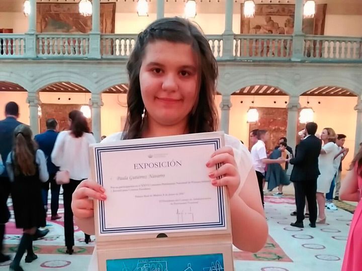 Un cuadro de una alumna burgalesa con autismo logra un premio nacional