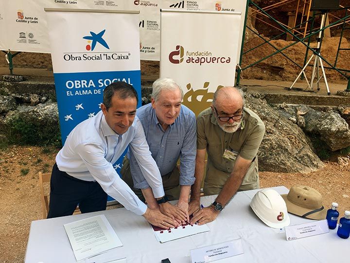 ‘la Caixa’ y Atapuerca seguirán formando a científicos divulgadores del proyecto