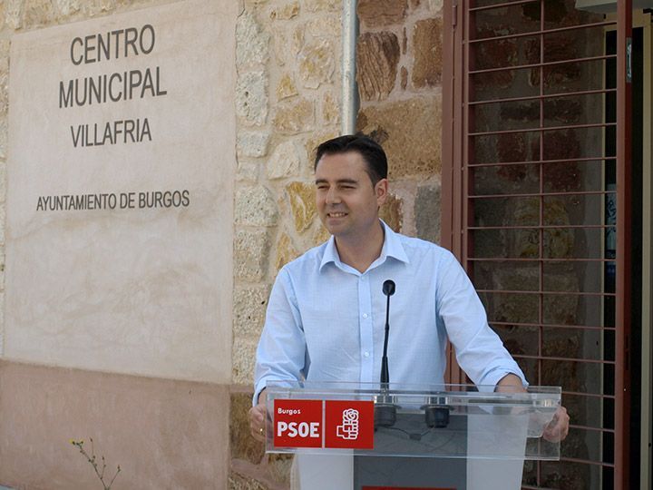 De la Rosa ve al PSOE como “única alternativa” al PP en su oposición “crítica y exigente”