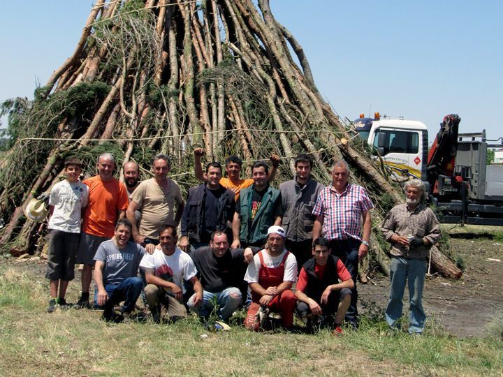 La Barriada Yagüe se prepara para la noche mágica de San Juan