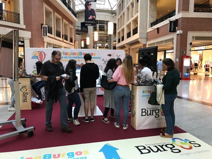 Sodebur promociona Burgos con un videojuego en centros comerciales de Bilbao y Madrid