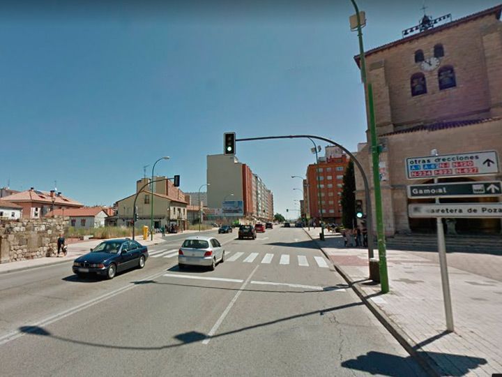 Herida una mujer en un atropello en la calle Vitoria, frente a la Real y Antigua