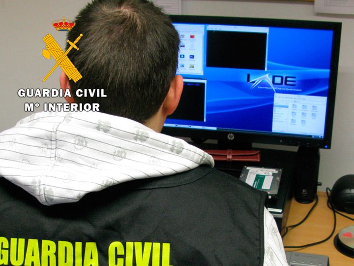 Guardia Civil instruye diligencias a dos menores por distribución de pornografía infantil