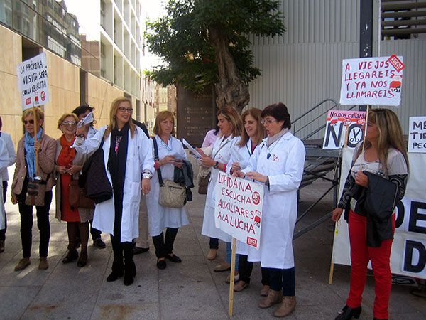 Ayuda a Domicilio merma en presupuesto, horas y calidad asistencial