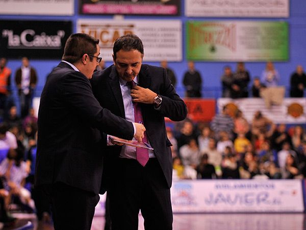 84-54. Palencia se le atraganta a Autocid