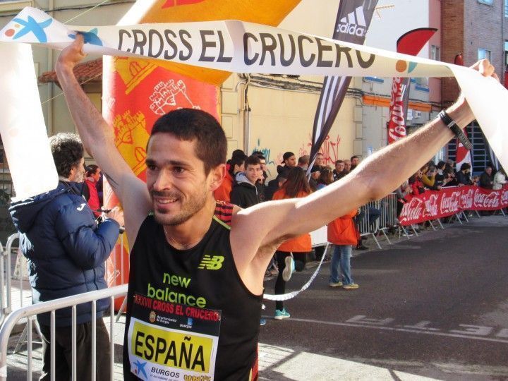 España y Simal graban sus nombres en el Cross El Crucero