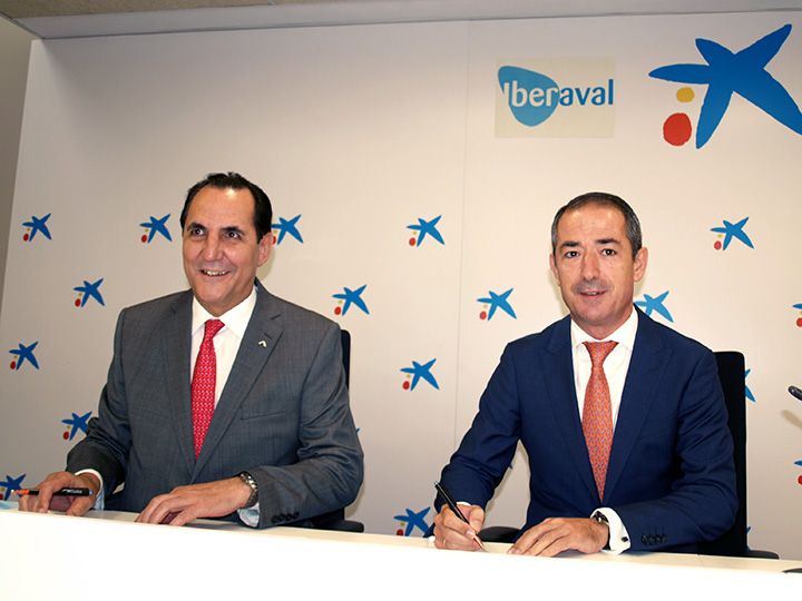 Iberaval y CaixaBank renuevan convenio para facilitar financiación a pymes y autónomos