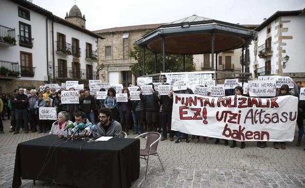 La Fiscalía pide hasta 62 años de prisión a los ocho procesados por las agresiones de Alsasua