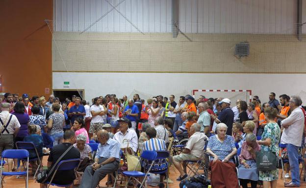 Regresan a sus casas los vecinos de los pueblos desalojados en Ávila y Zamora