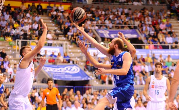 El San Pablo se reivindica, pero no puede con el Real Madrid