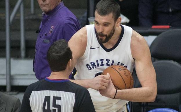 La velocidad de los Lakers doblega a Marc Gasol y a los Grizzlies