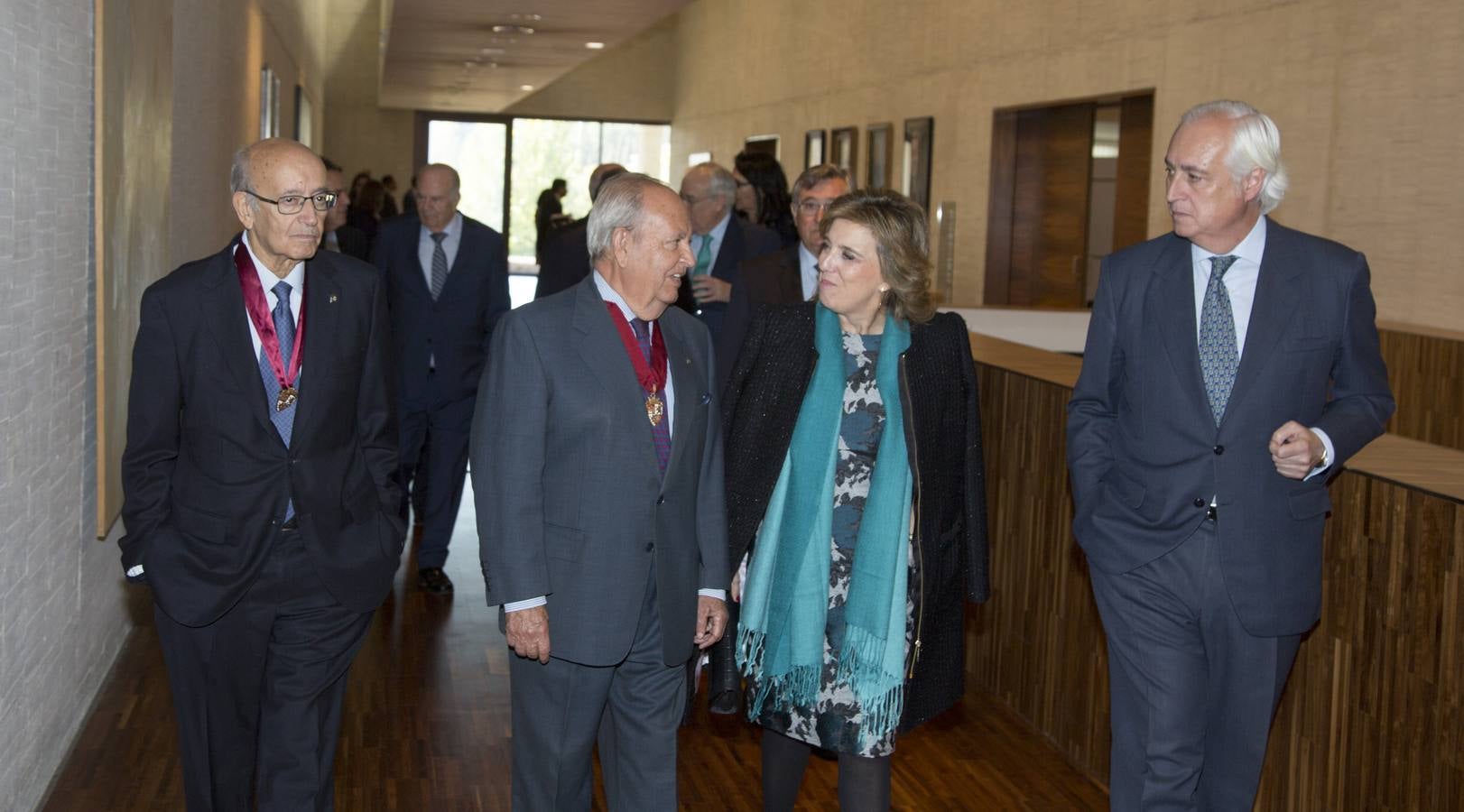 Entrega de la Medalla de Oro de las Cortes a la Academia Básica del Aire de León