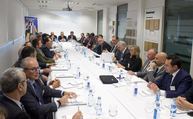 Benavente reclama más especialidades y más diálogo social para afrontar el futuro