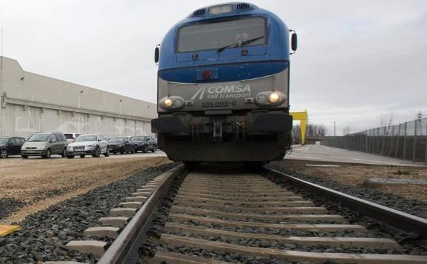 Podemos pide en el Congreso reactivar el tren Madrid-Aranda-Burgos