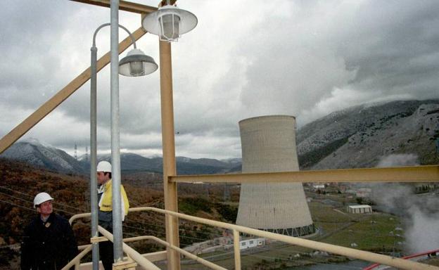 CCOO afirma que el cierre de las plantas de Iberdrola en Palencia y Asturias afectará a unas 400 personas