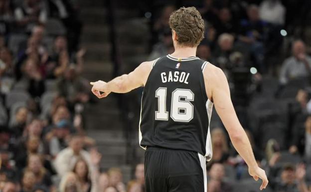 Pau Gasol y Rubio muestran su liderazgo en los triunfos de Spurs y Jazz