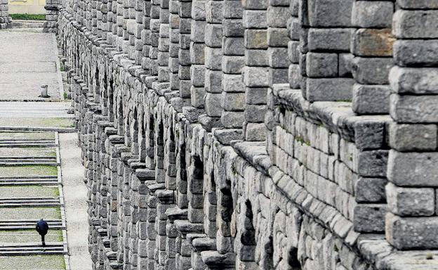 El Acueducto ocupa el cuarto puesto europeo entre los lugares recomendados para visitar