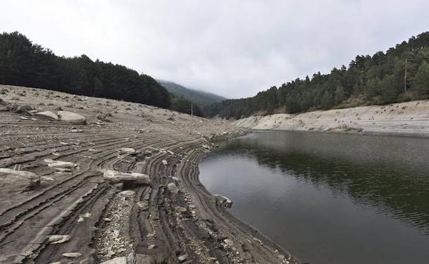 El Tejo se vacía y deja El Espinar con abastecimiento para 30 días