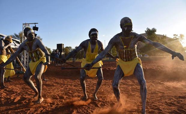 Los restos humanos más antiguos de Australia retornan a tierras aborígenes