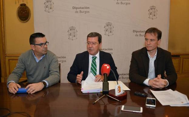 Rico insiste en que las residencias son «competencia exclusiva» de la Junta e insta a abrir una negociación