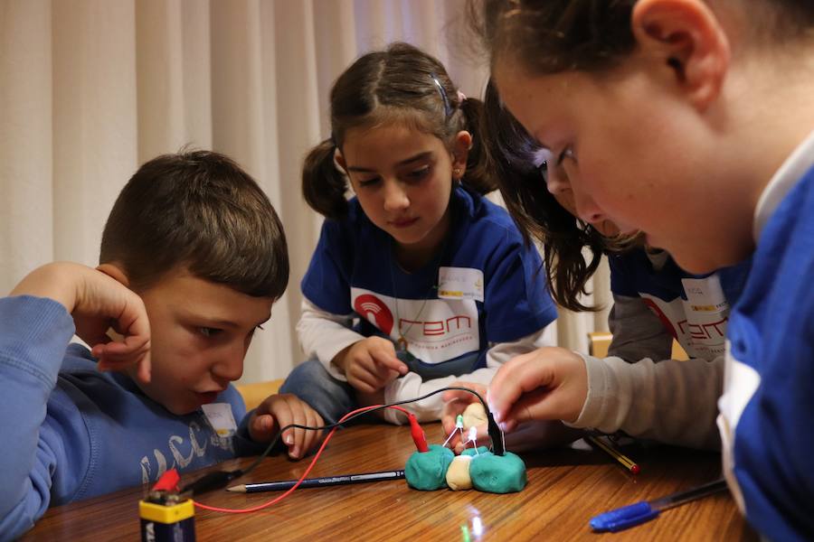 'Sábados de Ciencia', una forma diferente de enseñar a los niños