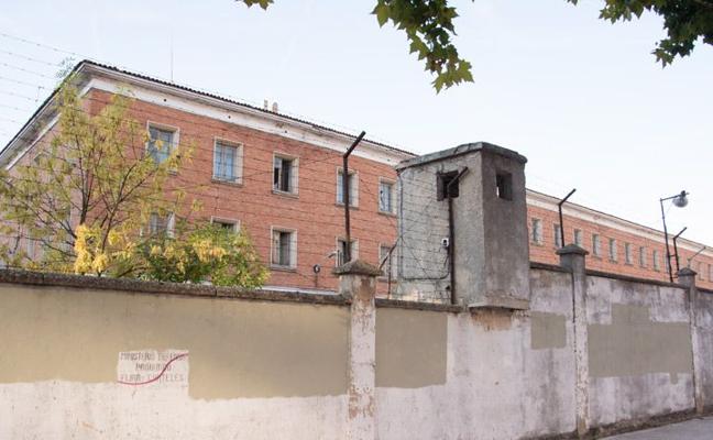 Lacalle urge a Defensa a responder de manera «oficial y definitiva» sobre la permuta de Artillería