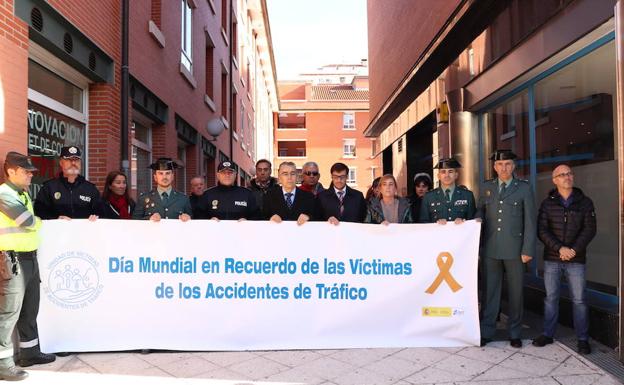 Minuto de silencio por los 21 fallecidos en las carreteras burgalesas