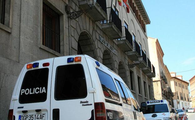 Condenado a trece años y medio por apuñalar a tres personas