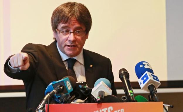 JuntsxCat avisa a Esquerra que legitimará el 155 si no «restituye» a Puigdemont