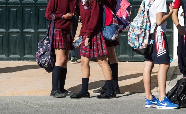 Condenado a 30 años un profesor por abusar de 6 alumnas en Valencia