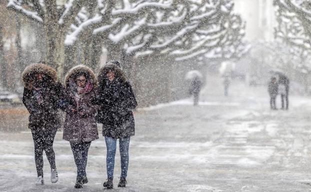 Envíanos por WhatsApp tu foto de la nieve