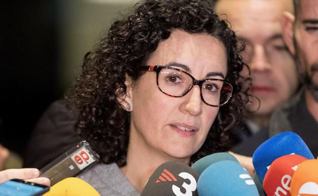 Rovira defiende «empoderar a los ayuntamientos» para construir una república catalana