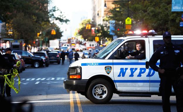 Un muerto y cinco heridos, dos críticos, tras un atropello deliberado en Nueva York