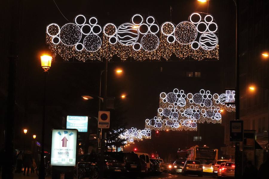 Así luce Burgos tras el encendido navideño