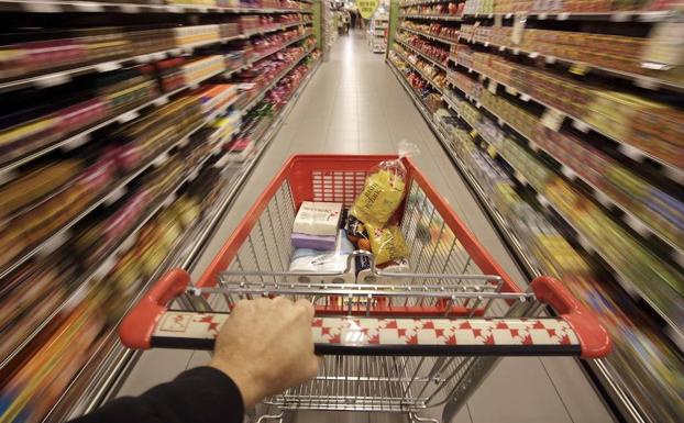 Intenta un 'sinpa' de más de 500 euros en un supermercado de Ponferrada