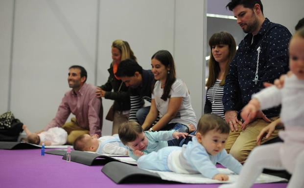 El Estado se enfrenta a un golpe de hasta 2.000 millones por el IRPF de las bajas por maternidad