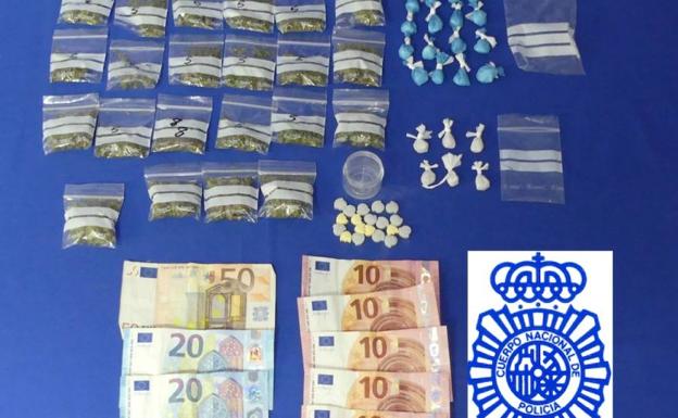 La Policía Nacional arresta a siete personas por delitos de tráfico de drogas y hurto