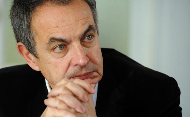 Zapatero: «Hay que cambiar el eje la economía regional para apoyarse sobre la cultura y el turismo»