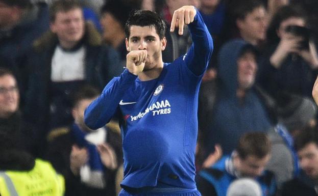 Morata, sancionado tras dedicarle un gol a su mujer, embarazada