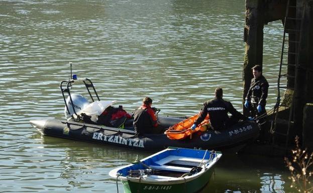 Hallan sin vida el cuerpo de un hombre en la ría de Bilbao