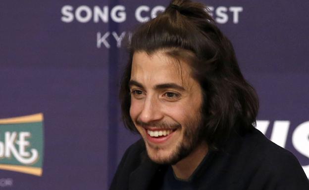 Empeora la salud de Salvador Sobral