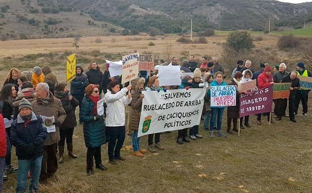 Vecinos y alcaldesa siguen enfrentados en Rublacedo