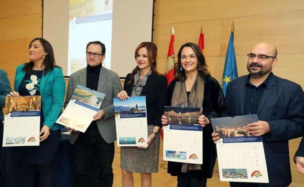 Calendarios a cambio de 'regalos' para los niños de Castilla y León