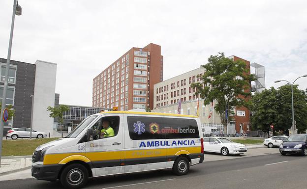 Grave un conductor de 79 años en un choque frontal en Salinas