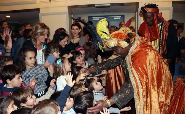 Los Reyes Magos llegan cargados de fantasía