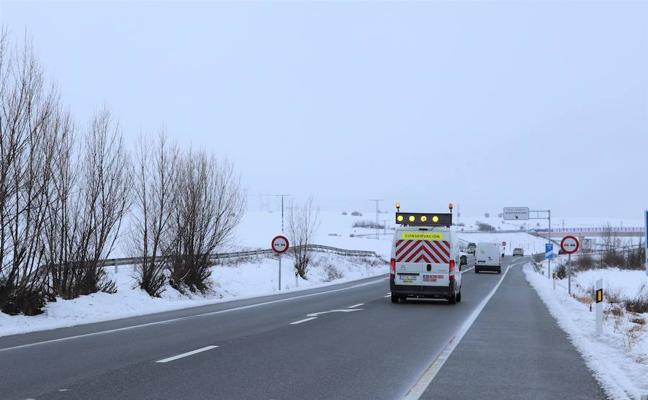 La DGT pide precaución ante la posible presencia de nieve en autovías como la A-1