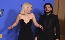 Kit Harington olvida su borrachera en los Globos de Oro