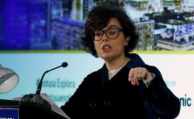 Santamaría afirma que la investidura telemática de Puigdemont es inasumible e ilegal